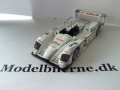 AUDI R8 No5 Le Mans 2003 Modelbil - IXO
